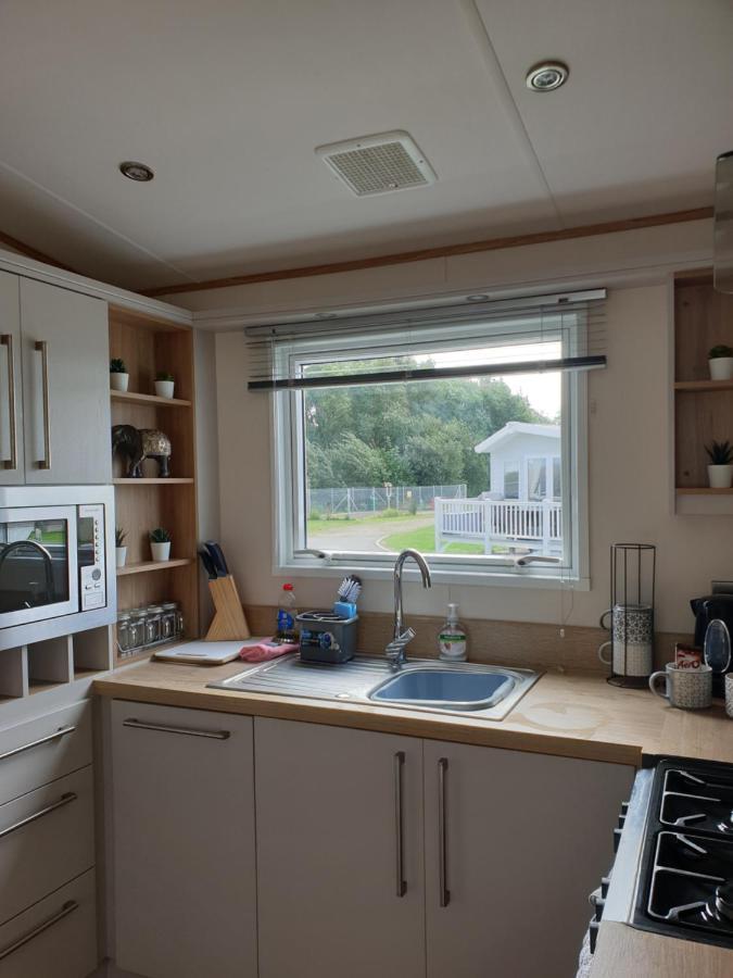 Luxury Tattersall Lakes Hot Tub Staycation 6 Berth Luxury Caravan Tattershall Ngoại thất bức ảnh
